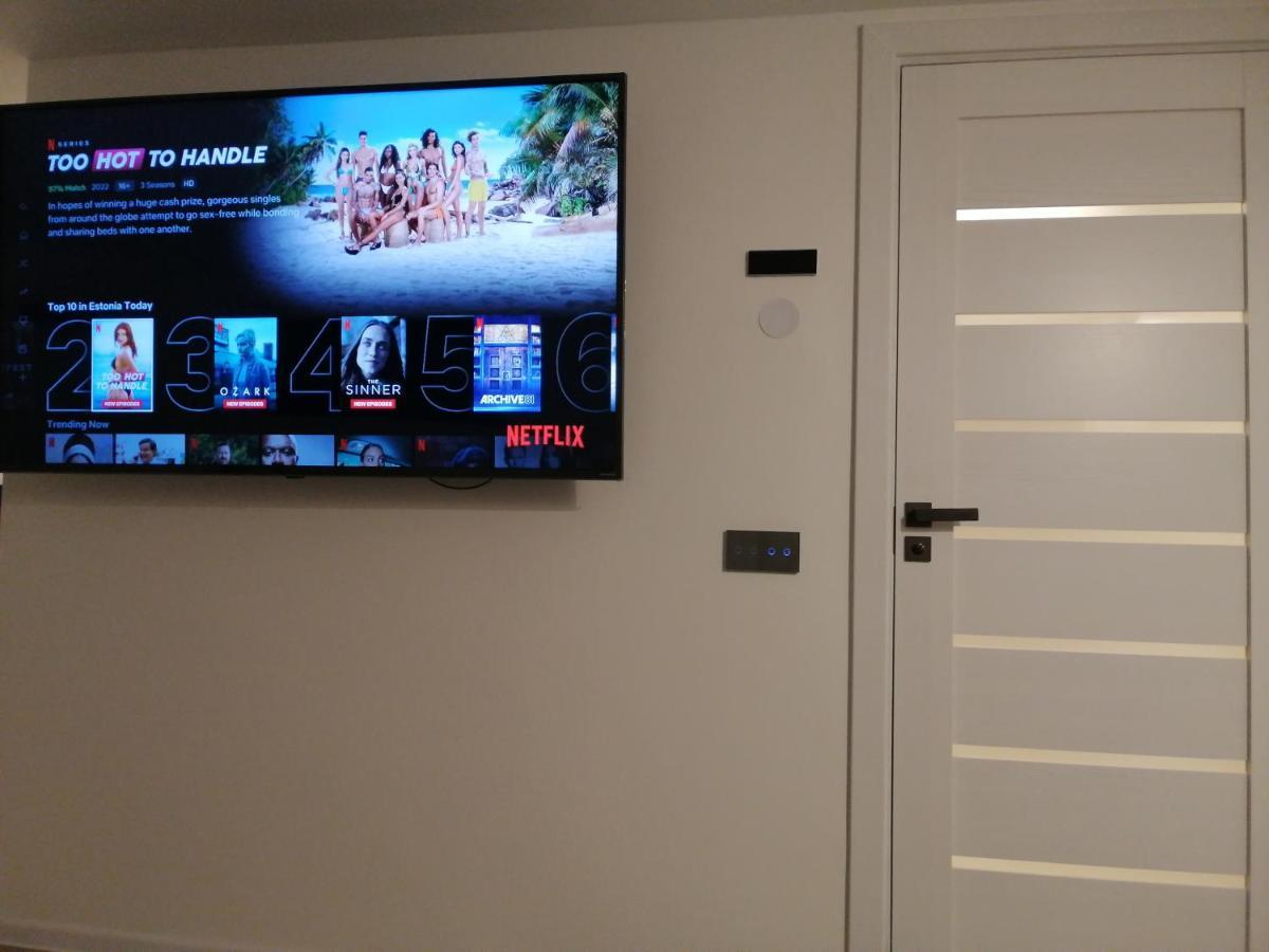 Luxury Apartment Private House And Parking Netflix Tartu Zewnętrze zdjęcie